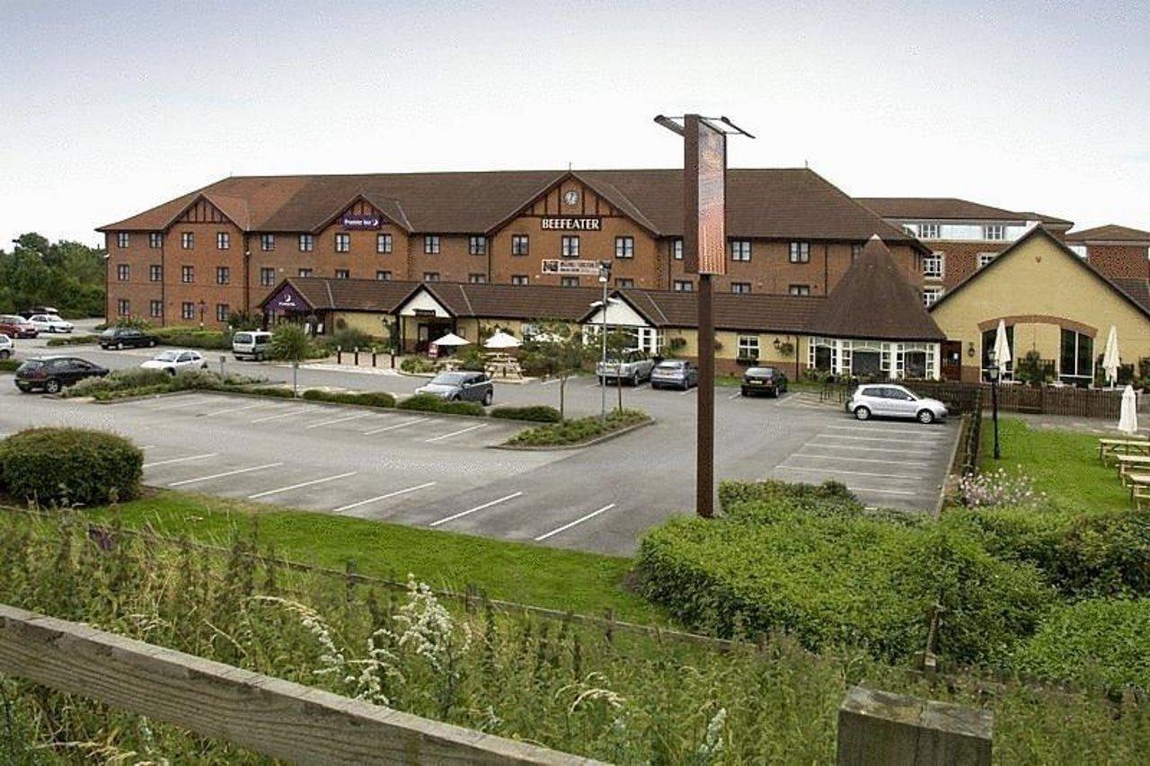 Premier Inn York North West Exterior photo